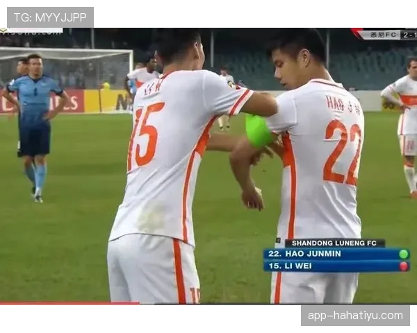 卡特无球跑动制造错位，拉开空间改变进攻结构