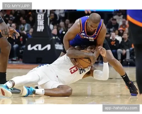 保罗比上季更靠挡拆对位内线拉开进攻效率差距