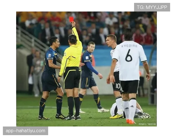 战术犯规为何不直接红牌？规则如何界定“可判罚的故意”