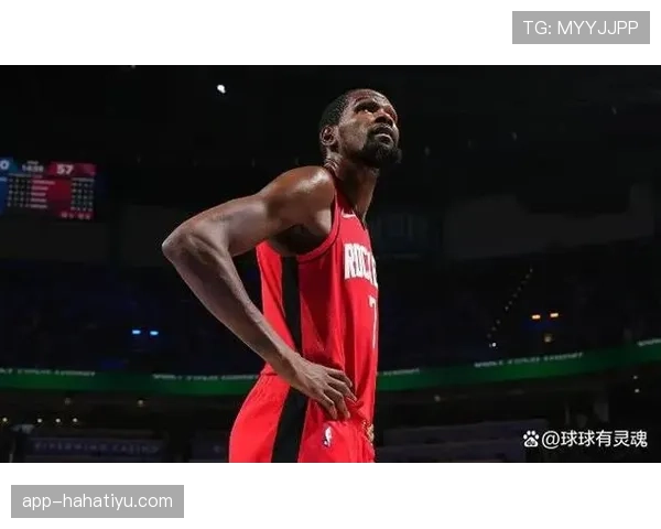 格林挡拆拉开空间效率提升 助勇士防守反击更具威胁