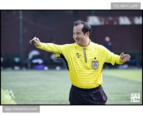 足球假摔判罚规则解析及裁判判定关键标准